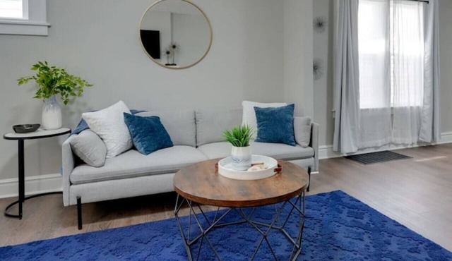 3BR 1.5BA, Renovated, Full Unit