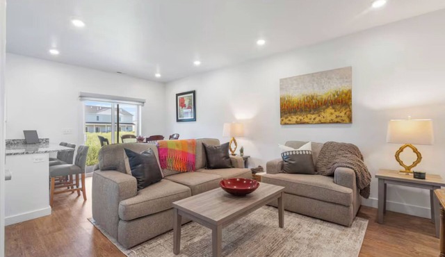 3BR, 2.5BA Townhome - Great Location + Open-Layout + Modern