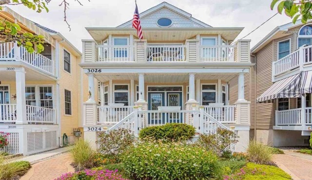 3br- 2 Bath-Gold coast beauty