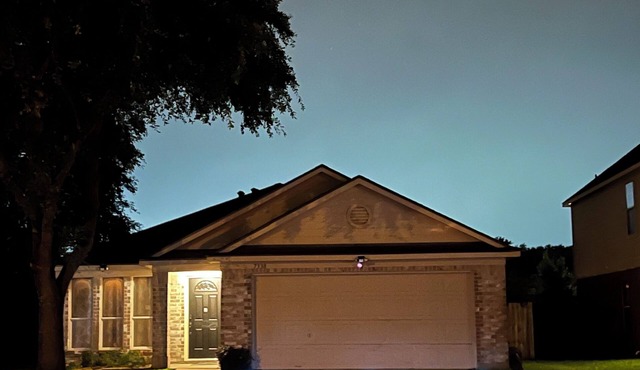 3BR/2B Home Away From Home · 2.5mi to IAH