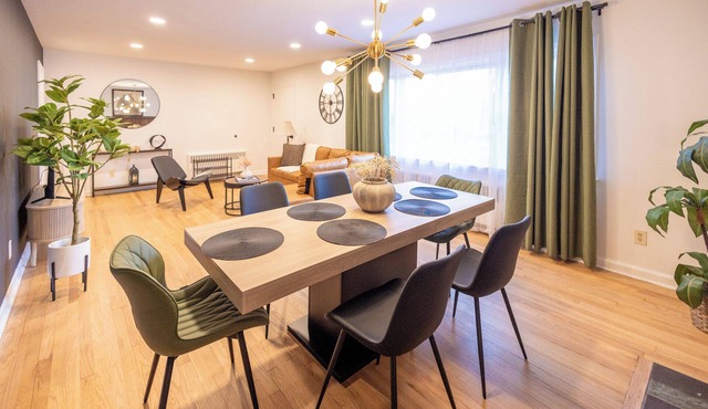 3BR/2BA, 2 Offices, King Bed, Pets OK, Parking, Laundry In-unit, Fios