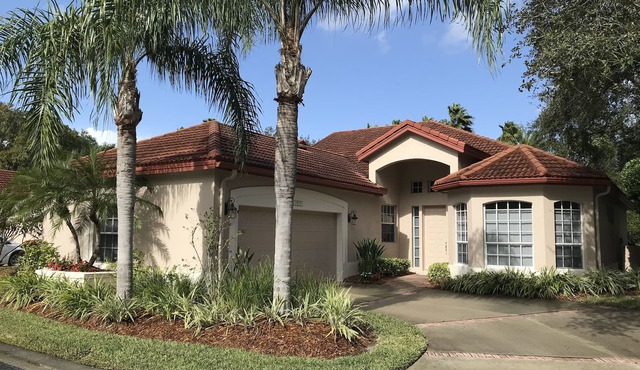 3BR/2BA Charming House ~6miles from Siesta Key Beach!
