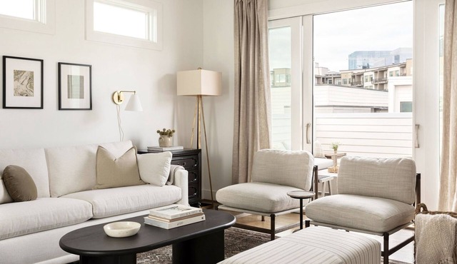 3BR 3 BA WALK to Downtown, Gulch, Music Row,Edgehill,rooftop deck with DT views!