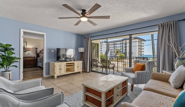 3BR/3BA BeachView Edgewater Resort Villa #3312 | Beach Access | 11 Pools |