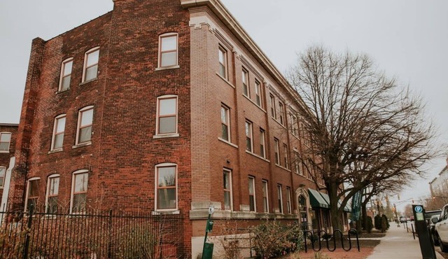 3BR/3BA Combined Apartments Near Lucas Oil Stadium