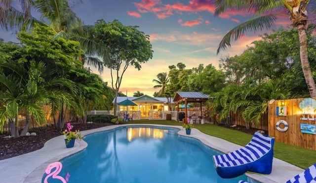 3BR/3BA Key Largo Cottage by the Sea With Private Pool, Putting Course, and More