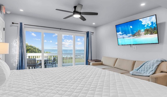 3br/3ba Oceanfront Paradise Upstairs Duplex