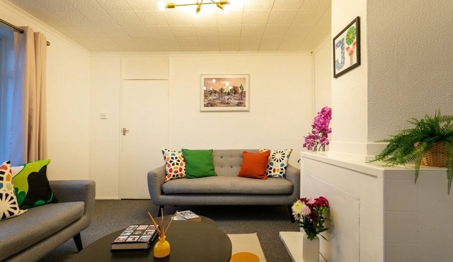 3Br-5Guests-Parking-Netflix-10minCentralNottingham