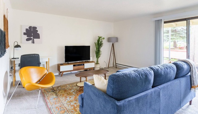 3BR Apartment in Tualatin + Amenities