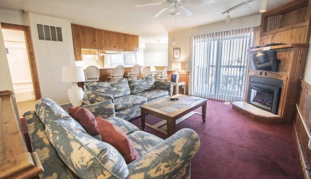 3BR Beach Condo w/Pool & BBQ