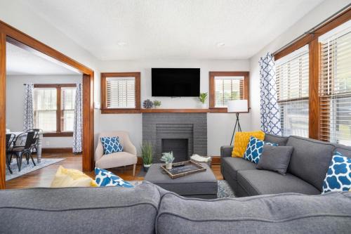 3BR Bristol Retreat - 2 Blocks from State Street