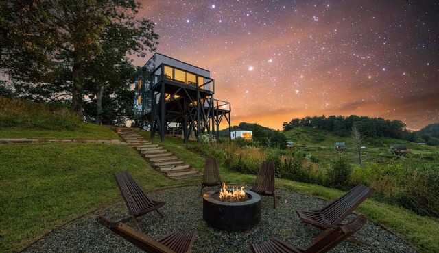 3BR Cabin 5 |Hot Tub + Pizza Oven +Fire Pit +Views