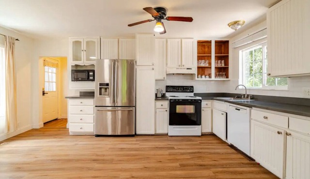 3BR Cabin in La Honda/Optional Extra Small Cabin or camping separate booking.