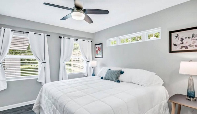 3BR Cayce| Entire House | Sleeps 9