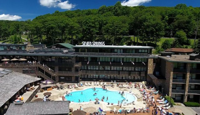 3BR Chalet with Ski Views | Access to Pools & More