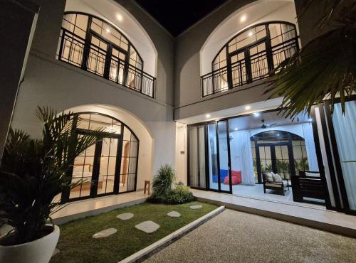 3BR Comfy Stylish Villa Coogee Canggu