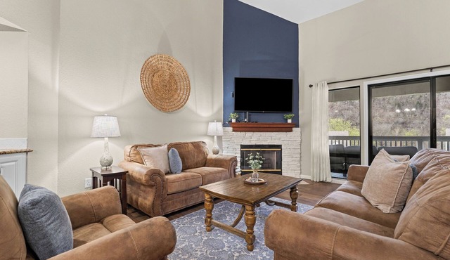 3BR Condo + Game Room | Pointe Royale Golf Resort