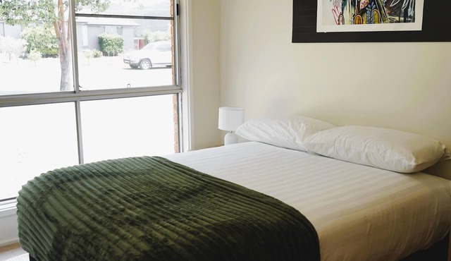 3BR Contractor Friendly Home - Weekly Stays Denman