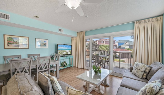 3BR Corner Condo Steps to Beach with Gulf Views