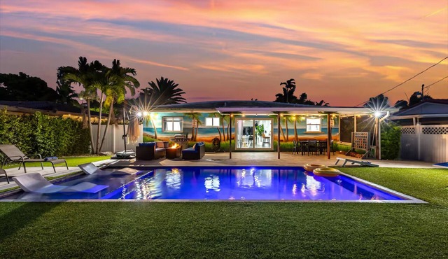 3BR Dania Beach Escape: Heated Pool, Mini Golf & Tropical Fun for 8!