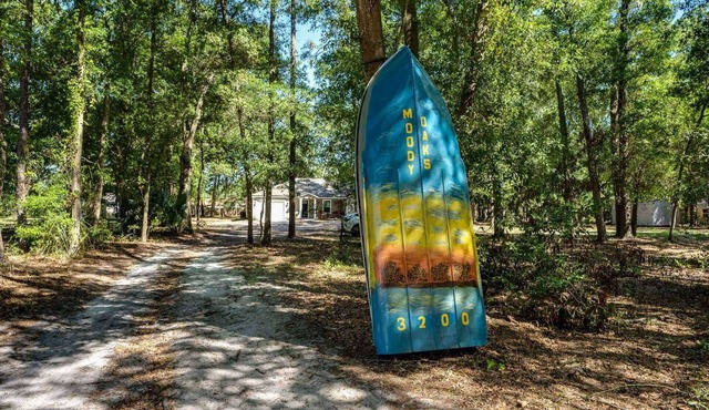 3BR Dog-Friendly Home w/Firepit & EV Charger Orange Park