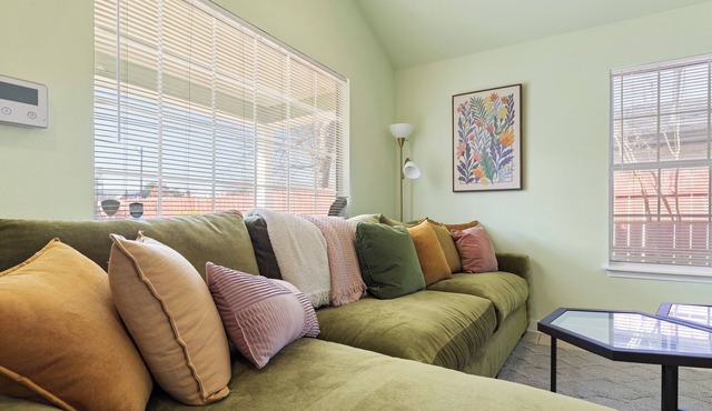 3BR East Austin Home with Private Yard, Near Downtown & Airport