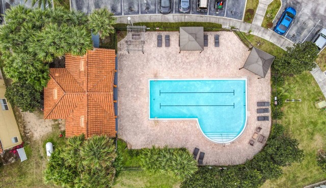 3BR Family-Friendly Town Home Near Disney