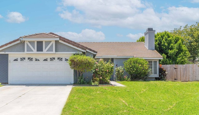 3BR Family Home | Large Yard, Parking, Remodeled