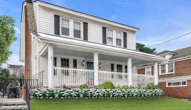 3BR Family Home in Avon - Walk to Beach & Main St