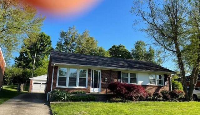 3br, fenced, patio, desk, garage, 4 TV's