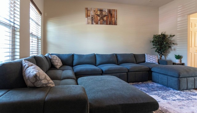 3br home Galleria and Heights with King bed!
