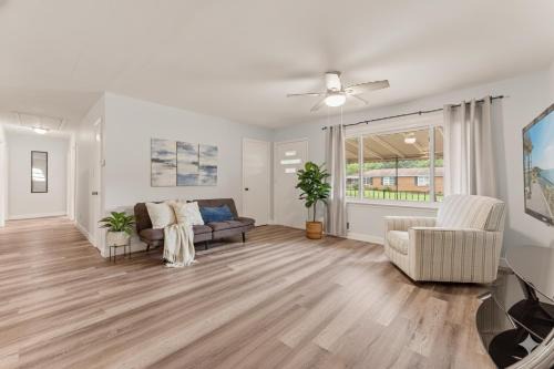 3br Home in Quiet Neighborhood