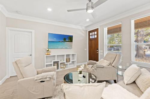 3BR Home Near Austin Airport & Downtown