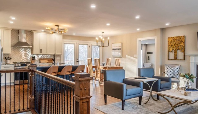 3BR Home Near EVERYTHING | King Beds | Game Room