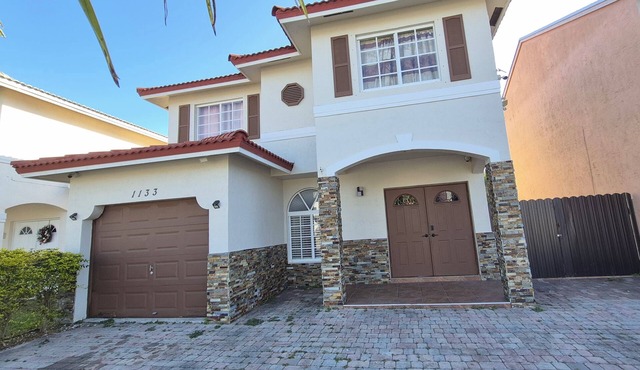 3BR Home Near Florida Keys – Backyard BBQ & Full Amenities”