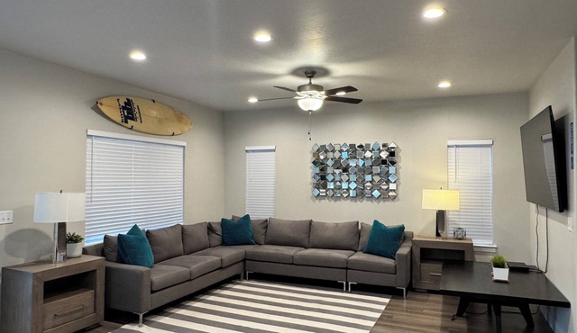 3BR Home near Saratoga Springs Ping Pong, Fast WiFi, 3-Car Parking & Attractions