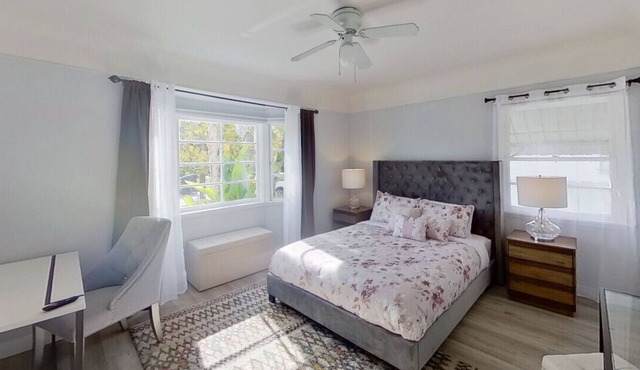 3BR HOME REMODELED 2022: PRIVATE PATIO, ARCADE GAME & FOOSBALL TABLE (p46)