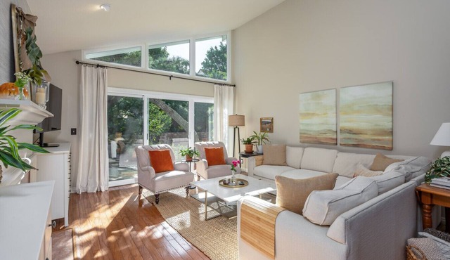 3BR Home with Office, Fast Wi-Fi & Garden Retreat