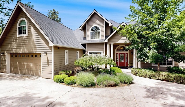 3BR House - Luxury & Adventure Await