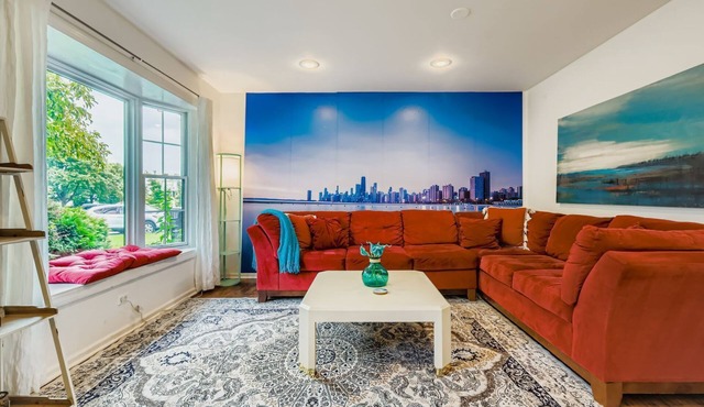 3BR House with Pickleball, Game Room, Foosball, Arcade, Cereal Bar, Darts &Grill