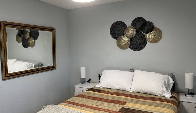 3BR house with yard near Water St