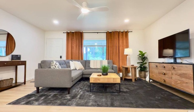 3BR Lacey home with bonus room, workspace, fenced yard & patio near trail, shops, and I-5.