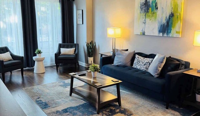 3BR Monthly Rental Near Midway Airport/Downtown