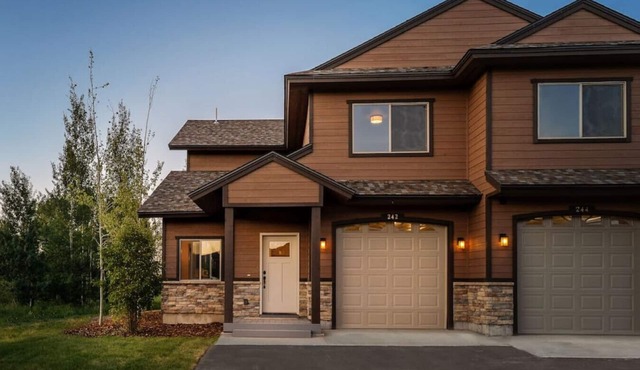 3BR Mountain Townhome - Victor