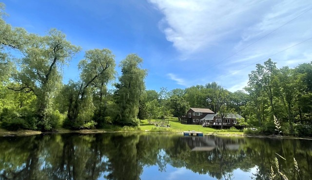 3BR Nature Escape w/private swimming/fishing pond, spring fed