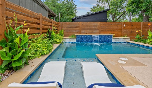 3BR Oasis Near SoCo | Pool | BBQ | Mins to DT ATX