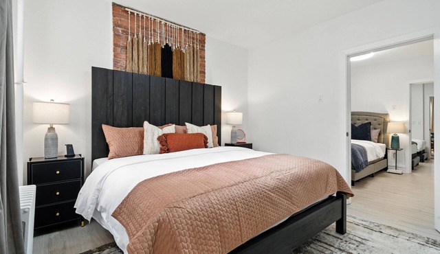 3BR + Parking Privado y WiFi Rápido Cerca MetLife