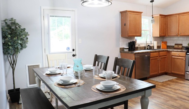 3BR Pet-Friendly Retreat near Camp Lejeune