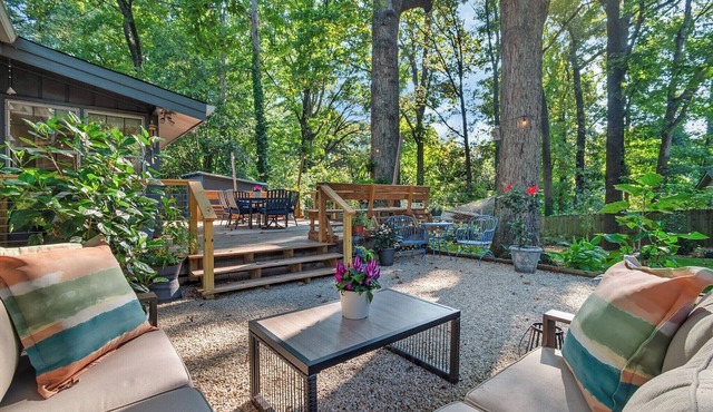 3BR PGA Garden Oasis - Near Quail + Light Rail