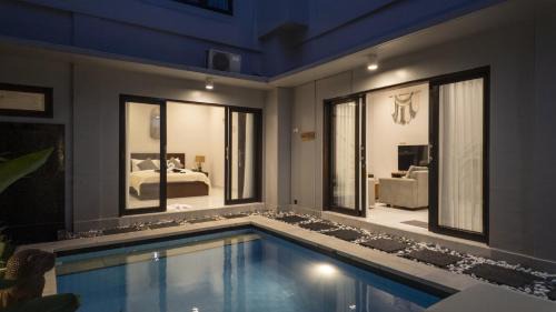 3BR Private Pool Villa in Central Seminyak - Walk to Cafés & Shops